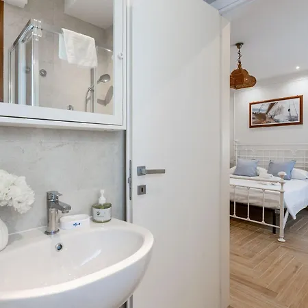 Italian Experience-suite Del Porto شقة